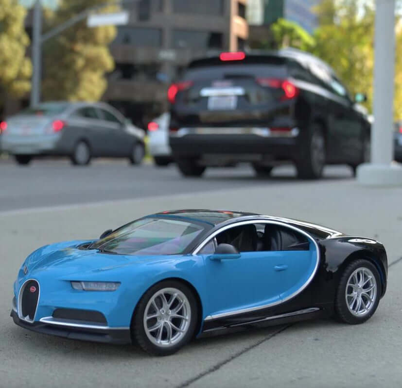 Bugatti 1:10 & Lamboghini 1:10 - Multiple Color Options and Officially Licensed - Perfect for Display and Collection